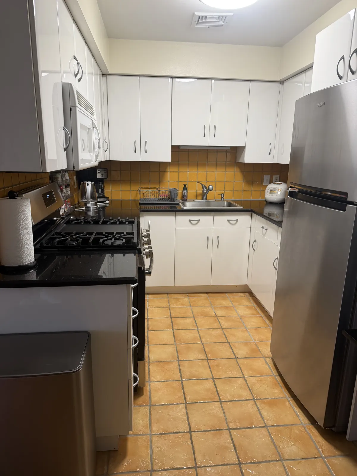 Apartment in the heart of Ironbound - photo 1