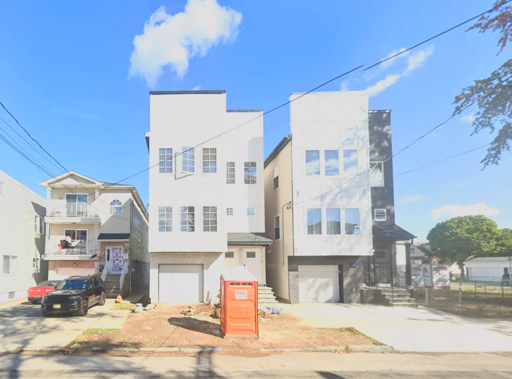 Land in Newark - photo 1